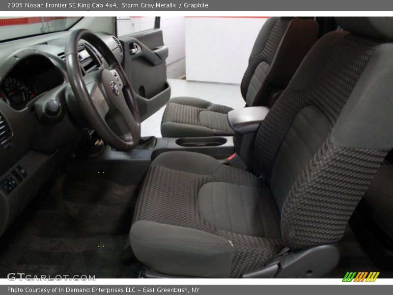 Storm Gray Metallic / Graphite 2005 Nissan Frontier SE King Cab 4x4