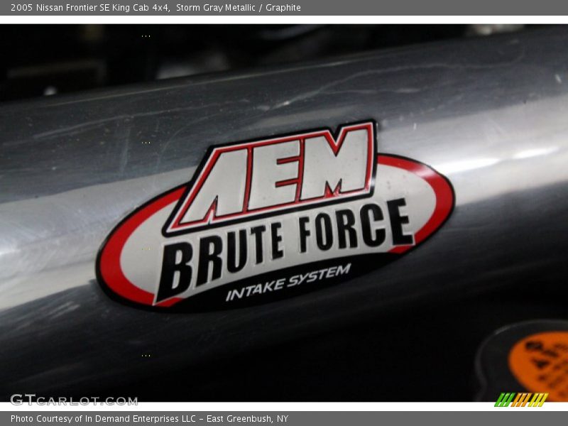 Storm Gray Metallic / Graphite 2005 Nissan Frontier SE King Cab 4x4