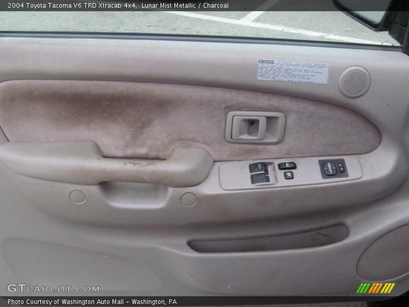 Lunar Mist Metallic / Charcoal 2004 Toyota Tacoma V6 TRD Xtracab 4x4