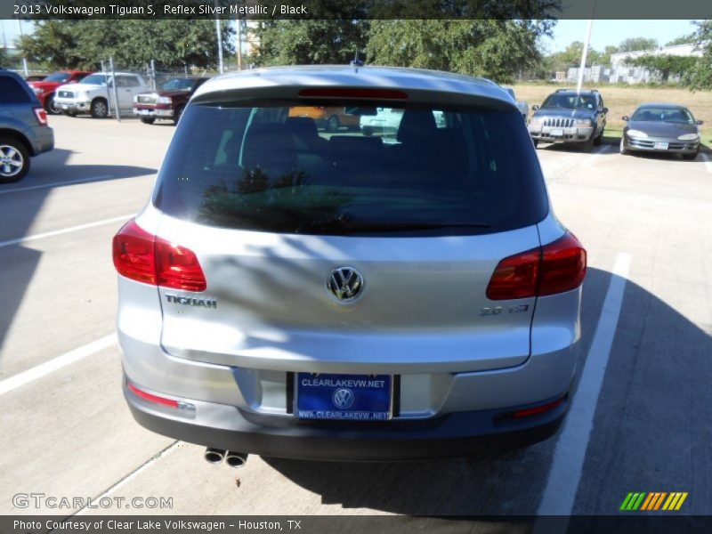Reflex Silver Metallic / Black 2013 Volkswagen Tiguan S