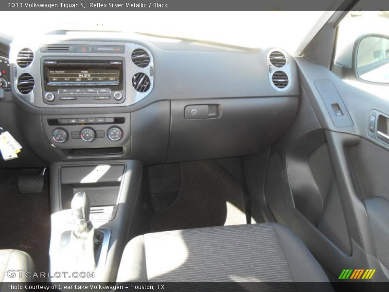 Reflex Silver Metallic / Black 2013 Volkswagen Tiguan S