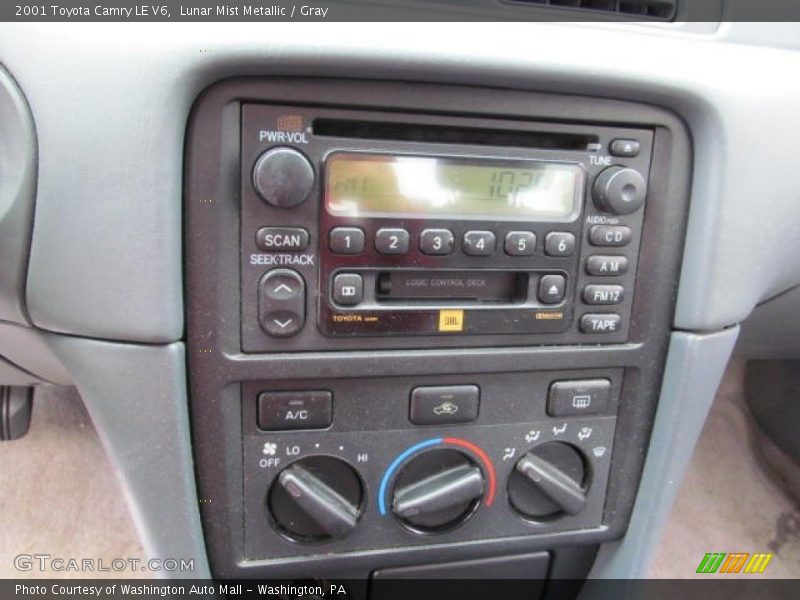 Lunar Mist Metallic / Gray 2001 Toyota Camry LE V6