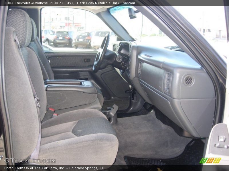 Dark Gray Metallic / Dark Charcoal 2004 Chevrolet Avalanche 1500 Z71 4x4