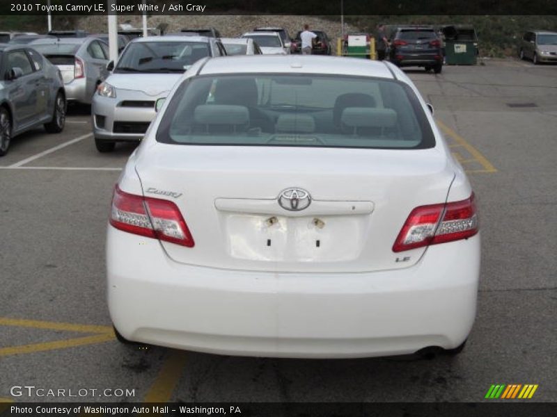 Super White / Ash Gray 2010 Toyota Camry LE