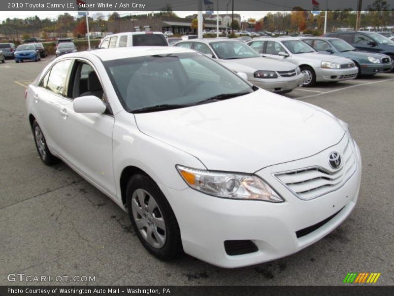 Super White / Ash Gray 2010 Toyota Camry LE