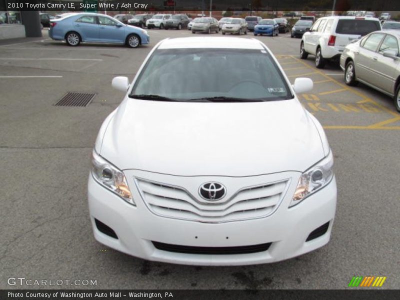 Super White / Ash Gray 2010 Toyota Camry LE