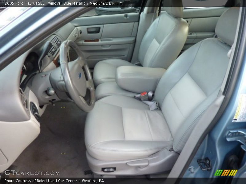 Front Seat of 2005 Taurus SEL