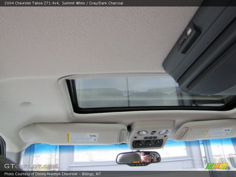 Summit White / Gray/Dark Charcoal 2004 Chevrolet Tahoe Z71 4x4