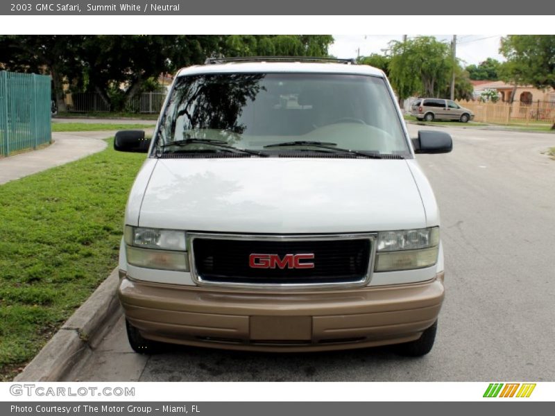 Summit White / Neutral 2003 GMC Safari