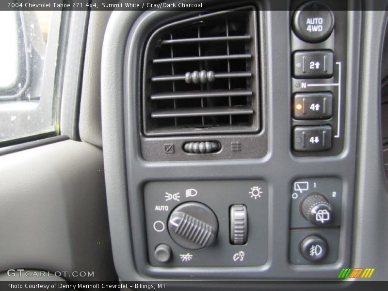 Summit White / Gray/Dark Charcoal 2004 Chevrolet Tahoe Z71 4x4