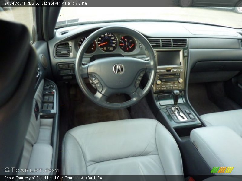 Dashboard of 2004 RL 3.5