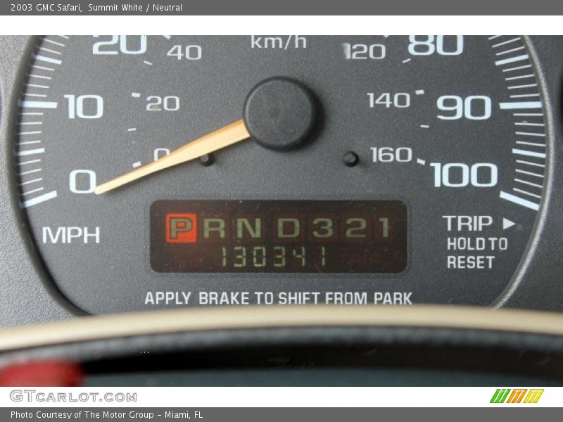 Summit White / Neutral 2003 GMC Safari