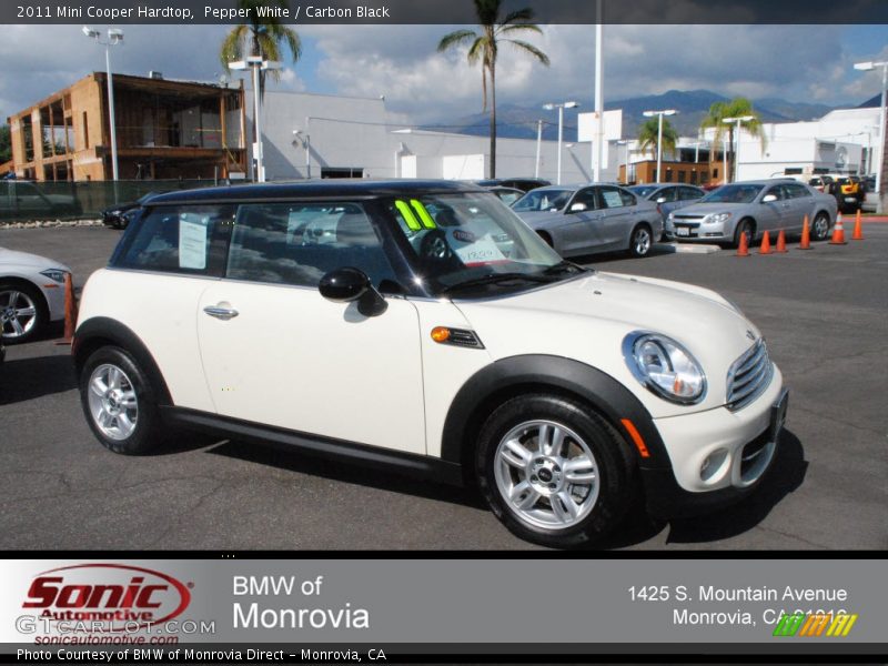 Pepper White / Carbon Black 2011 Mini Cooper Hardtop