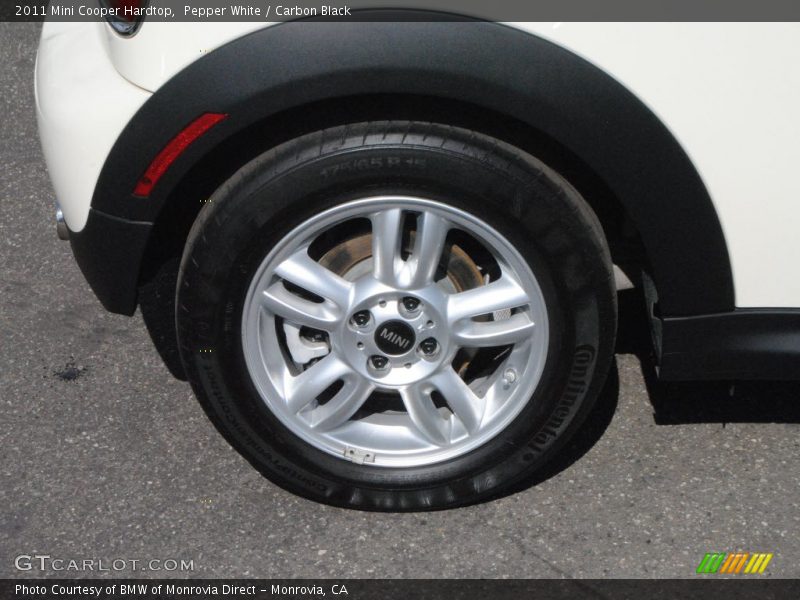Pepper White / Carbon Black 2011 Mini Cooper Hardtop