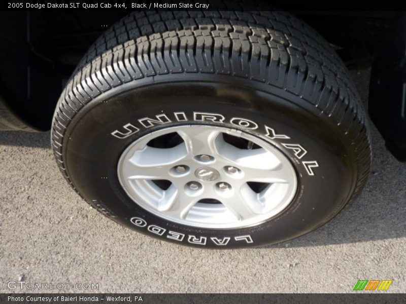 Black / Medium Slate Gray 2005 Dodge Dakota SLT Quad Cab 4x4