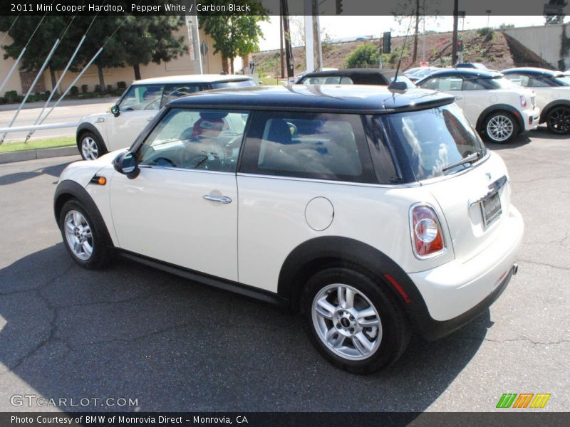 Pepper White / Carbon Black 2011 Mini Cooper Hardtop