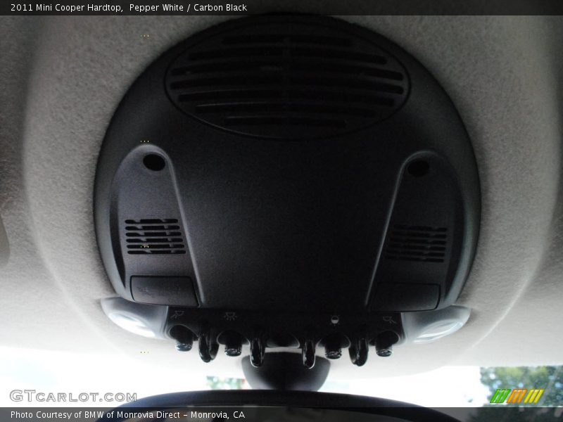 Pepper White / Carbon Black 2011 Mini Cooper Hardtop