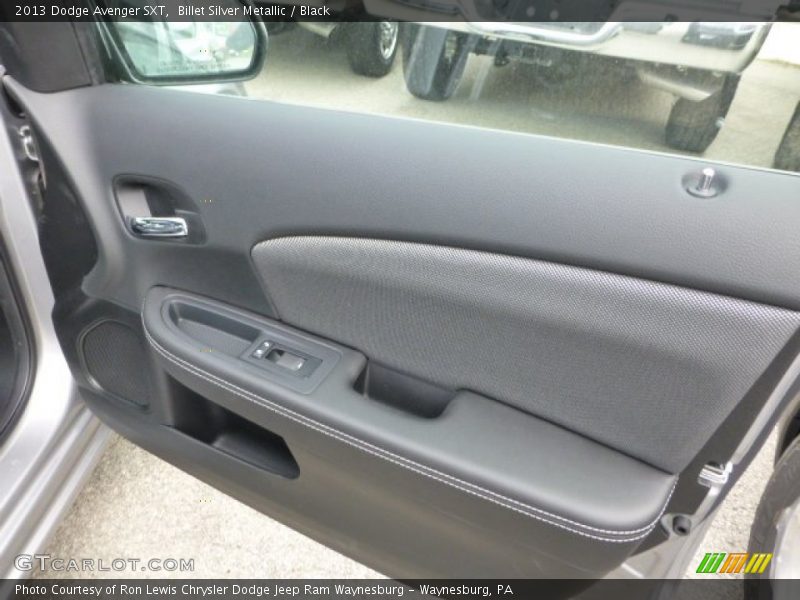 Door Panel of 2013 Avenger SXT