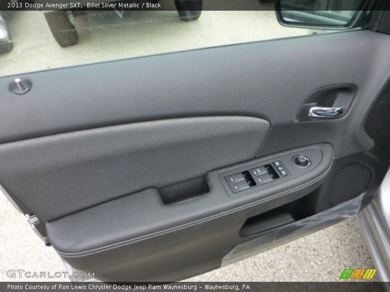 Door Panel of 2013 Avenger SXT