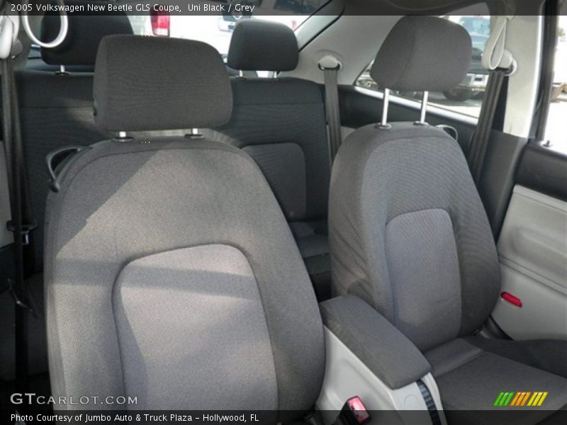 Uni Black / Grey 2005 Volkswagen New Beetle GLS Coupe