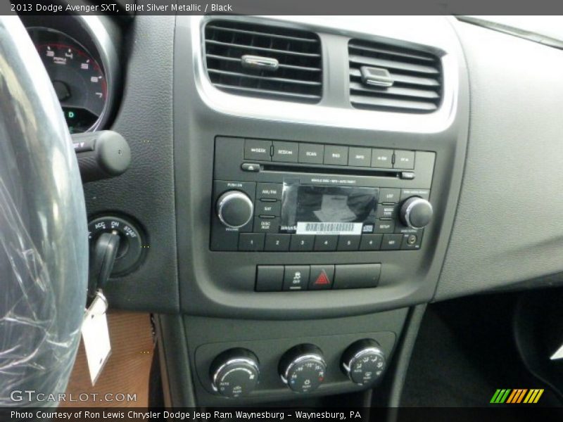 Controls of 2013 Avenger SXT