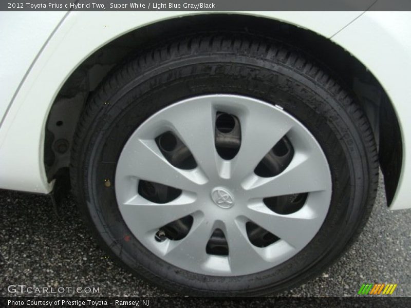 Super White / Light Blue Gray/Black 2012 Toyota Prius c Hybrid Two