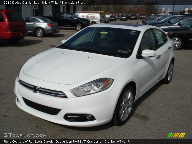 Front 3/4 View of 2013 Dart Limited