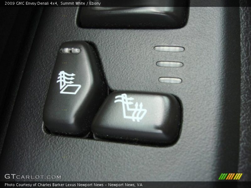Summit White / Ebony 2009 GMC Envoy Denali 4x4
