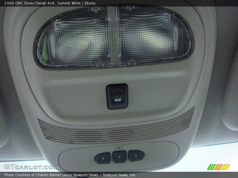 Summit White / Ebony 2009 GMC Envoy Denali 4x4