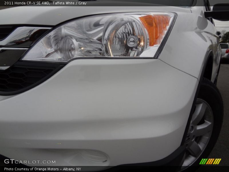 Taffeta White / Gray 2011 Honda CR-V SE 4WD