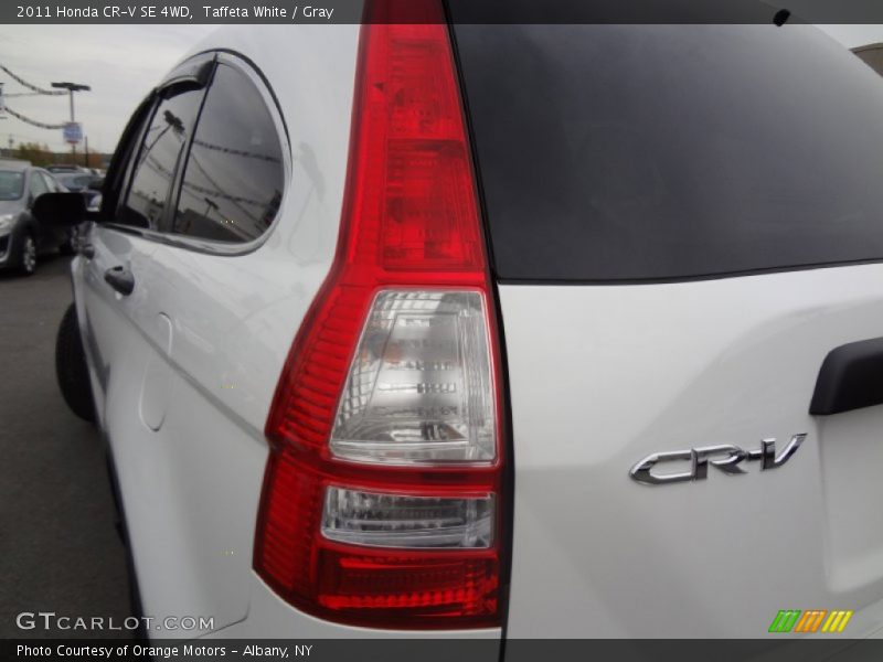 Taffeta White / Gray 2011 Honda CR-V SE 4WD