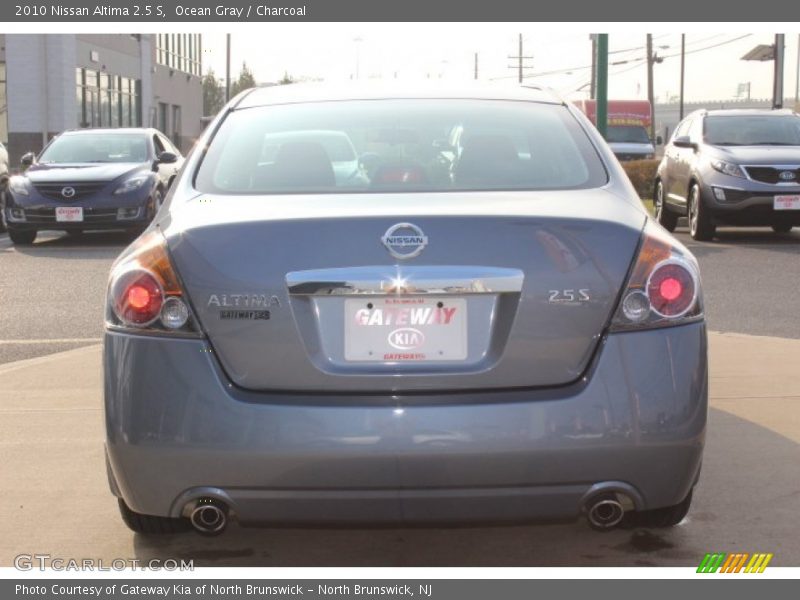 Ocean Gray / Charcoal 2010 Nissan Altima 2.5 S