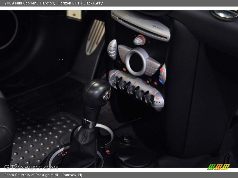 Horizon Blue / Black/Grey 2009 Mini Cooper S Hardtop