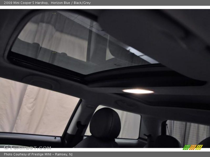 Horizon Blue / Black/Grey 2009 Mini Cooper S Hardtop