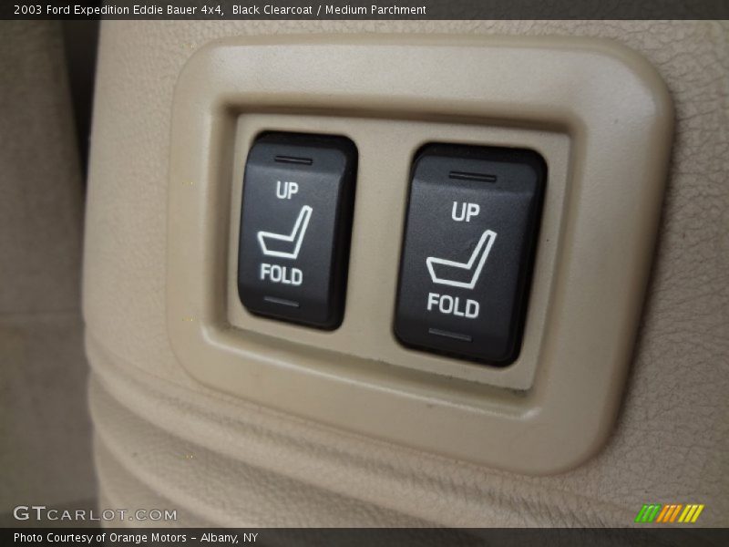 Black Clearcoat / Medium Parchment 2003 Ford Expedition Eddie Bauer 4x4