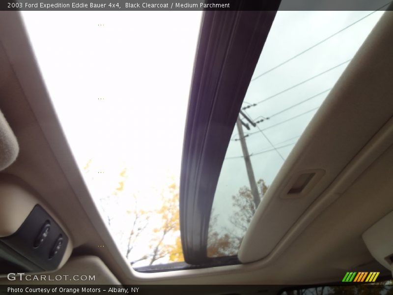 Black Clearcoat / Medium Parchment 2003 Ford Expedition Eddie Bauer 4x4