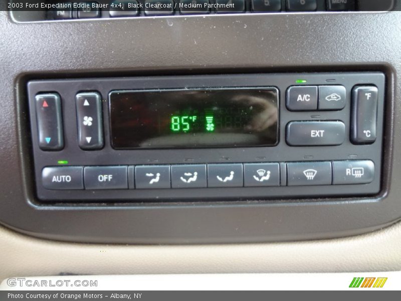 Black Clearcoat / Medium Parchment 2003 Ford Expedition Eddie Bauer 4x4