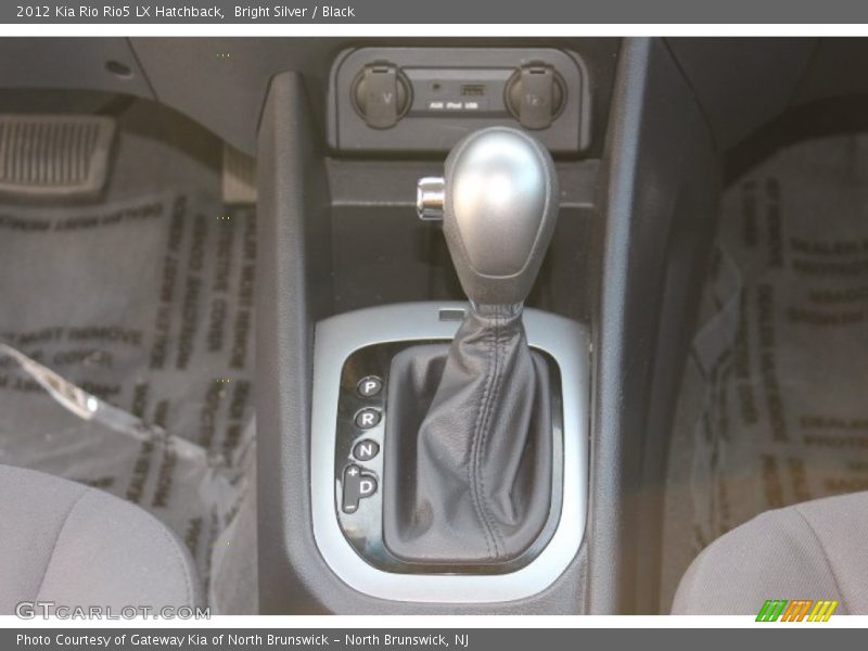 Bright Silver / Black 2012 Kia Rio Rio5 LX Hatchback