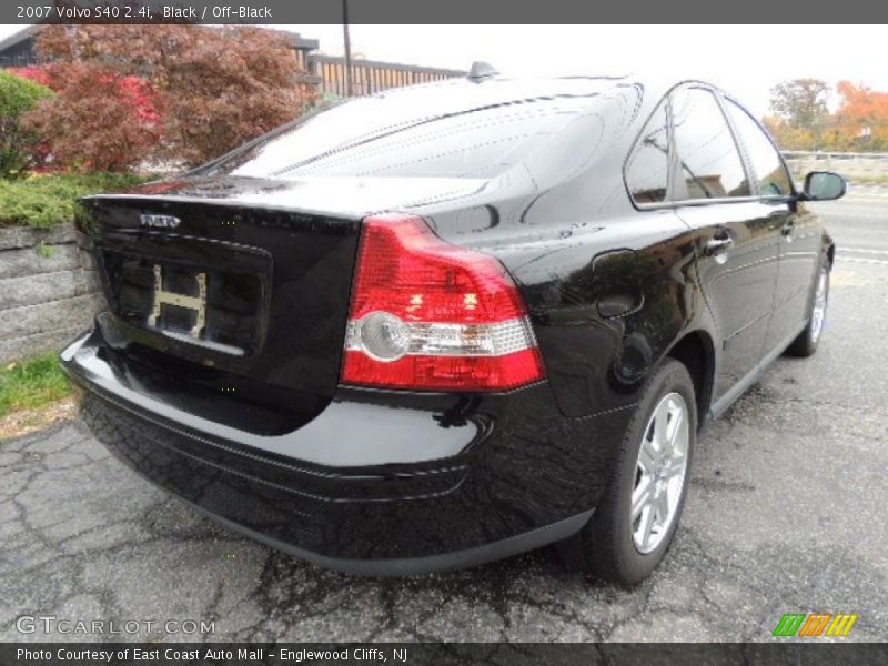 Black / Off-Black 2007 Volvo S40 2.4i