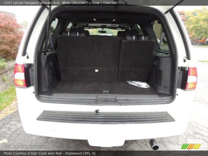 White Chocolate Tri-Coat / Charcoal 2007 Lincoln Navigator Ultimate 4x4