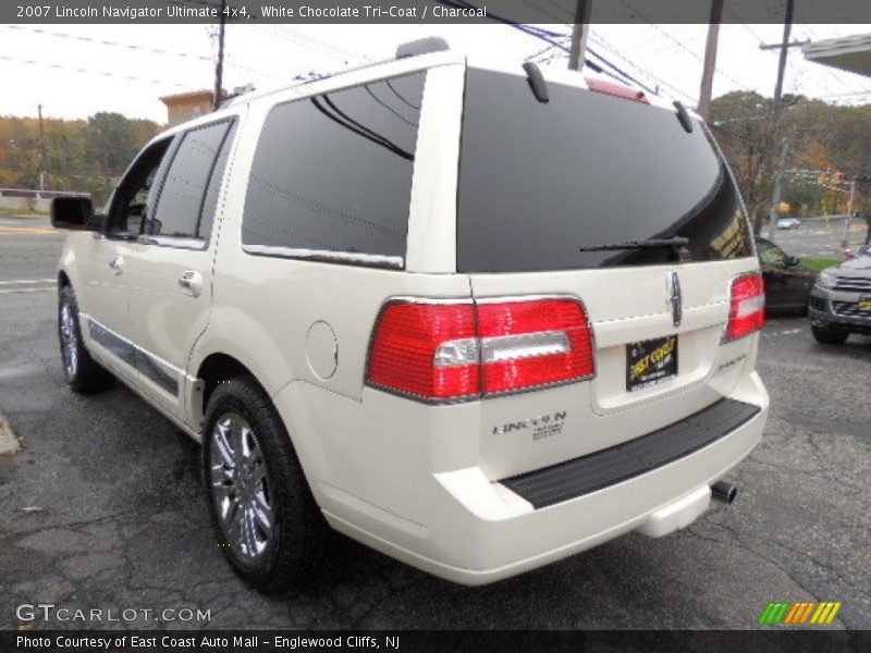White Chocolate Tri-Coat / Charcoal 2007 Lincoln Navigator Ultimate 4x4