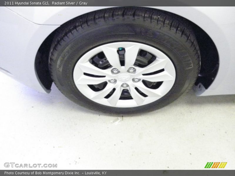 Radiant Silver / Gray 2011 Hyundai Sonata GLS