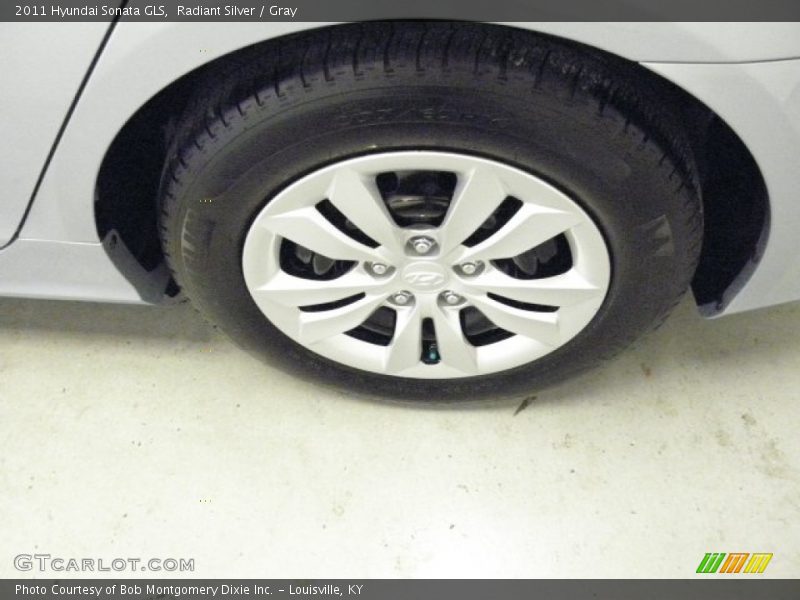 Radiant Silver / Gray 2011 Hyundai Sonata GLS