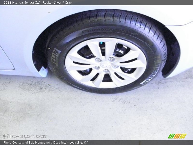 Radiant Silver / Gray 2011 Hyundai Sonata GLS