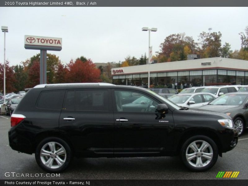 Black / Ash 2010 Toyota Highlander Limited 4WD