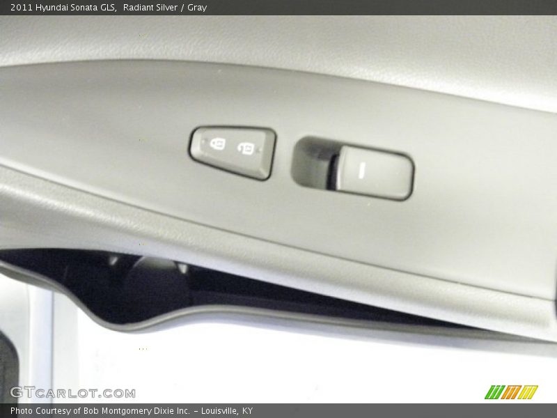 Radiant Silver / Gray 2011 Hyundai Sonata GLS