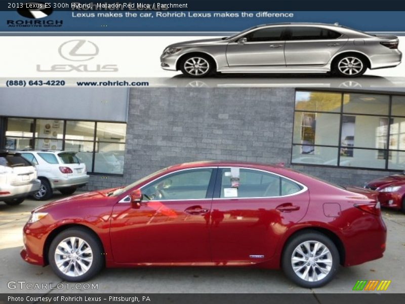 Matador Red Mica / Parchment 2013 Lexus ES 300h Hybrid