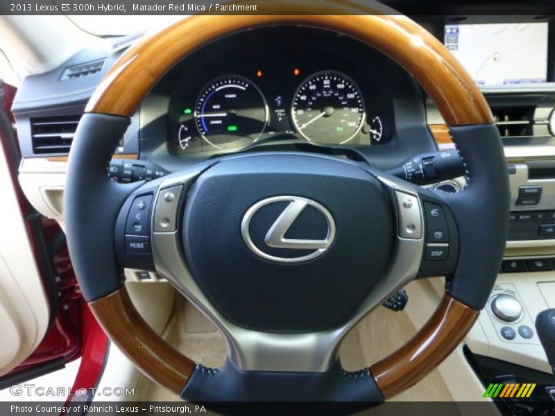 Matador Red Mica / Parchment 2013 Lexus ES 300h Hybrid