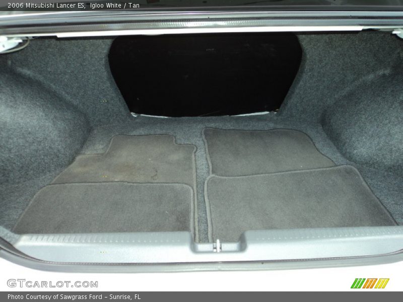 Igloo White / Tan 2006 Mitsubishi Lancer ES