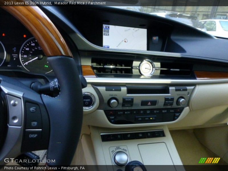 Matador Red Mica / Parchment 2013 Lexus ES 300h Hybrid